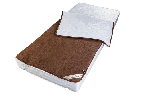 Merino wool under blanket - merino,